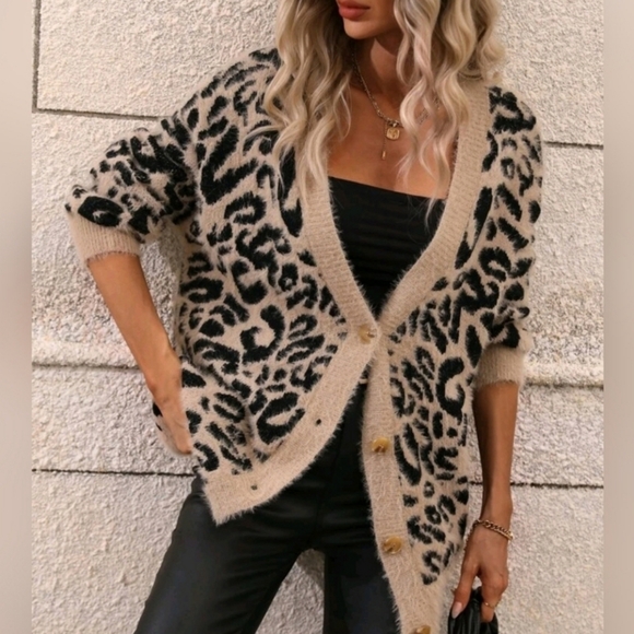 * New Boho Fluffy Leopard Knit Cardigan Sweater Button Down Tan Brown Black - Picture 2 of 8